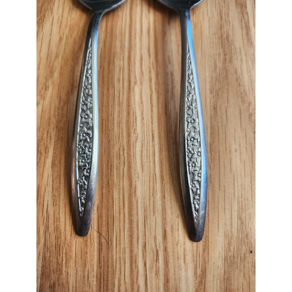 International Silver Petal Lane Stainless Oval Soup Spoons Set of 2 USA Vtg 7" - Picture 5 of 7